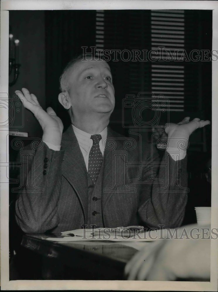 1945 Press Photo Communist Leader William Foster Testifies Before Committee - Historic Images