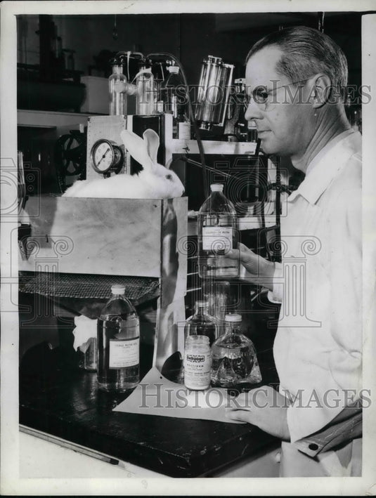 1943 Dr. Glenn H. Joseph, California Fruit Growers Exchange - Historic Images