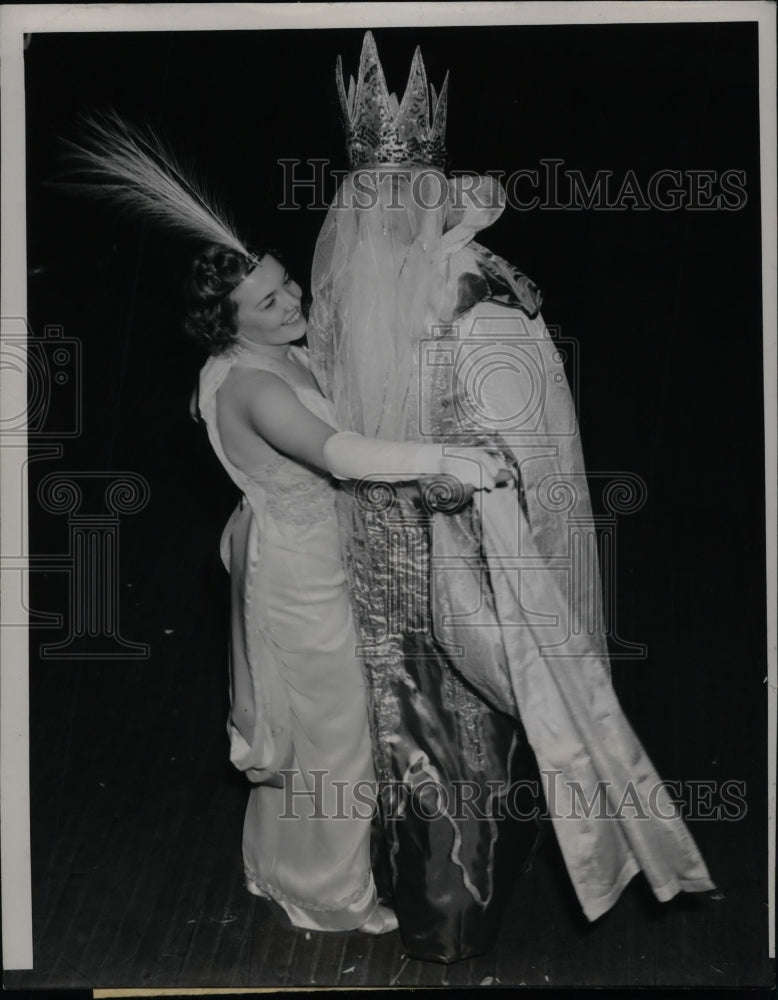 1938 Press Photo Senator Louis Jemenges &amp; Miss Dolores Wegener At Imperial Ball - Historic Images