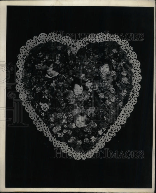 1955 Press Photo Valentine Greeting for Moose City of Orphans - nea60156 - Historic Images