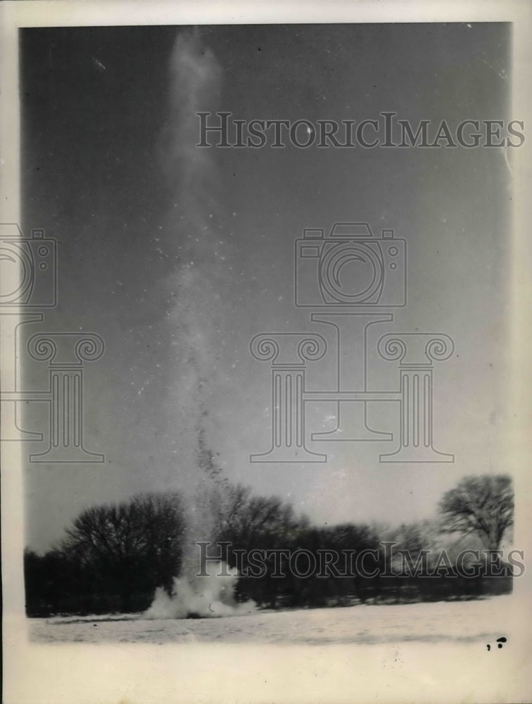 1946 View Of Water Shooting Into Air By River To Relieve Pressure - Historic Images