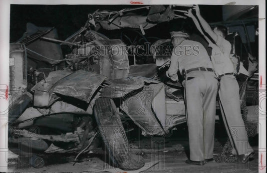1954 Joseph Taubel's Semi - Historic Images