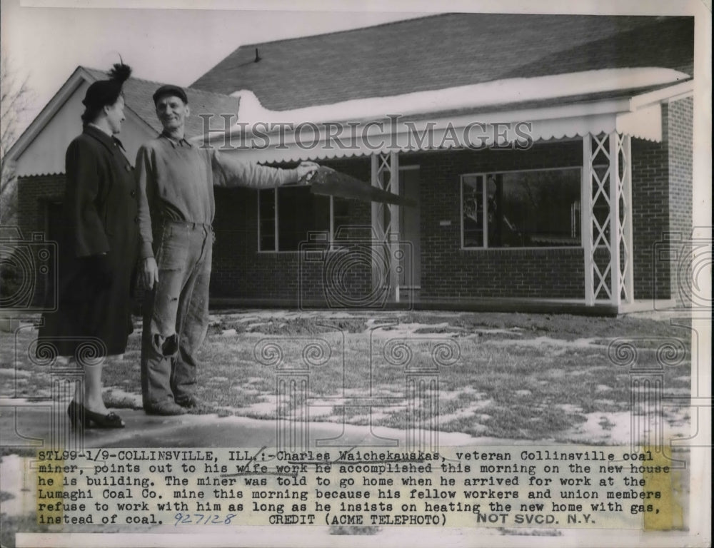 1950 Press Photo Charles Waichekauskas and wife at new house - nea60358 - Historic Images