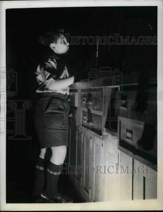 1941 Kenneth Wolf Western Reserve University  - Historic Images