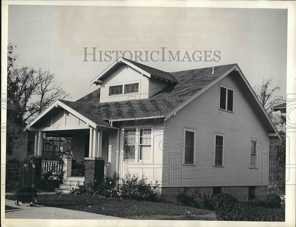 1935 Home of Miss Corinna Loring WHo Was Murdered  - Historic Images