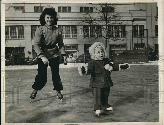 1948 Press Photo Young Skater Casey Straeger Caseys mother Judy - nea60687 - Historic Images