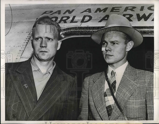 1947 Press Photo Pall Sveinsson Vigfus Jakobson Icelanders - nea60701 - Historic Images