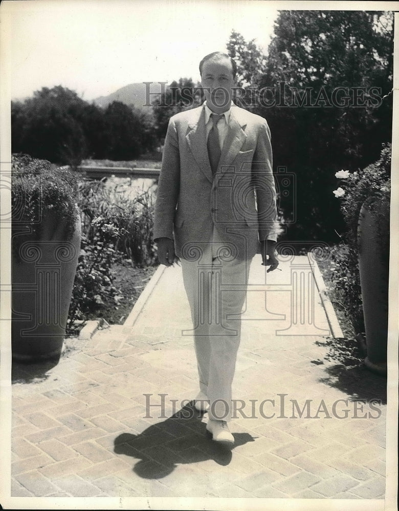 1935 Press Photo Ibrahim Seyfullah, Secretary of the Turkish Embassy - Historic Images