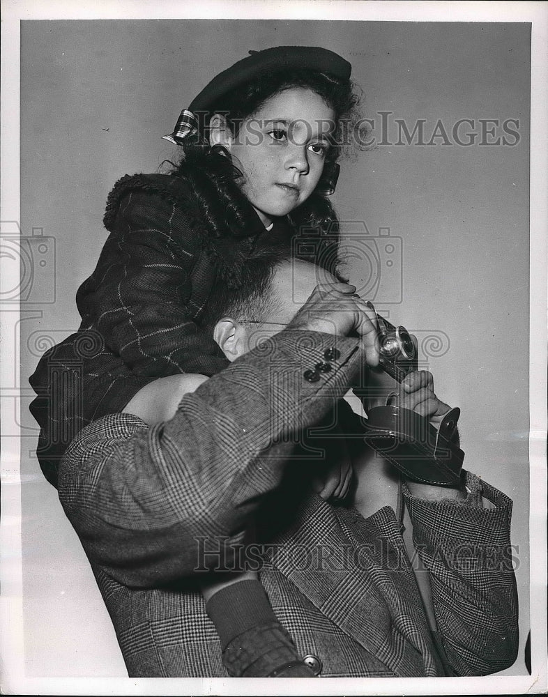 1952 Waiting to Hear Presidential Candidate Adlai Stevenson - Historic Images