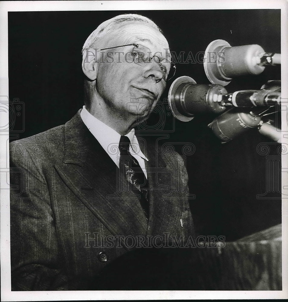1950 Albert Goss of National Grange Speaks to Herald Tribune Forum - Historic Images