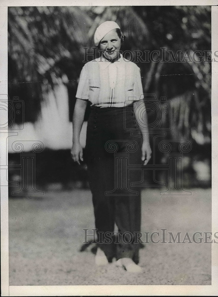 1933 Mrs. Milton Gladstone Wearing Pajamas In Miami Beach Florida - Historic Images