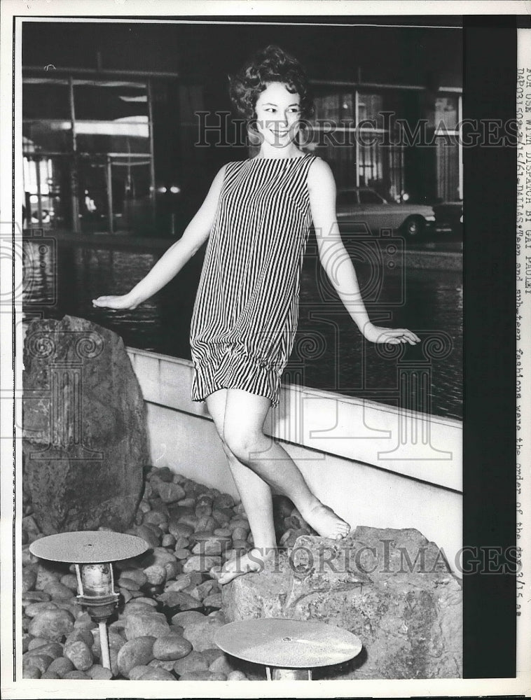 1961 Press Photo Teen and sub-teen fashions - nea60964-Historic Images