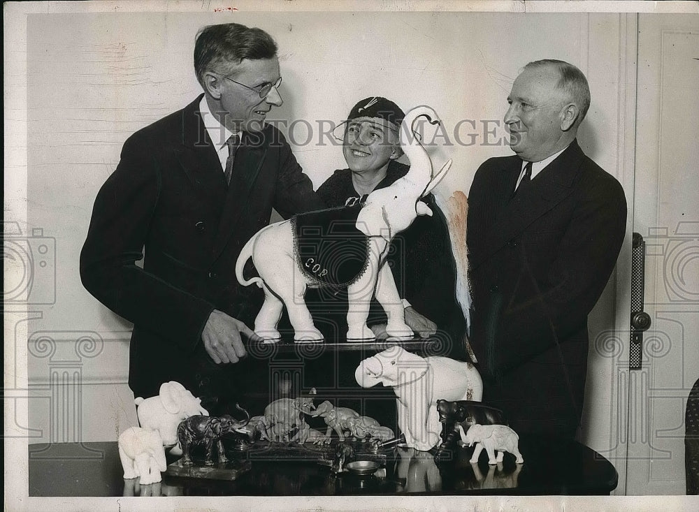 1935 GOP man Harrison Spangler & big game hunter Herbert Bradley - Historic Images