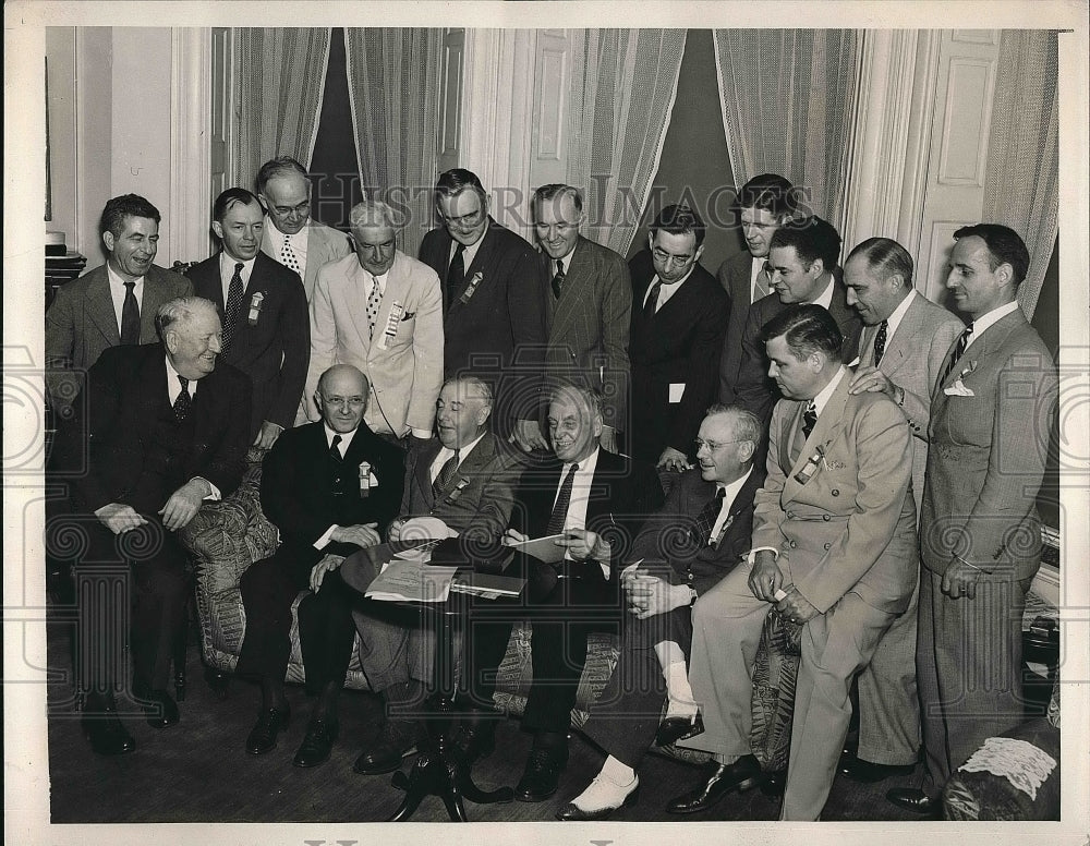 1940 Press Photo Members of Resolutions Committee Republic National Convention - Historic Images