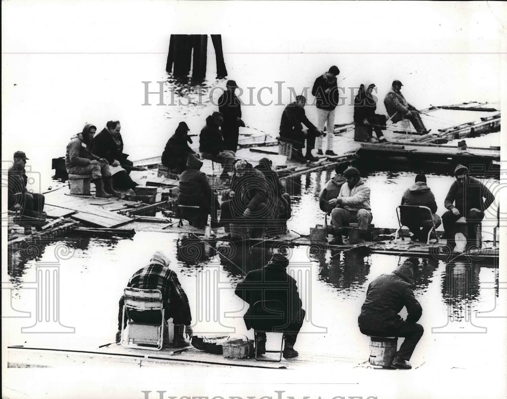 1970 Nantasket beach Massachusetts Fishing  - Historic Images