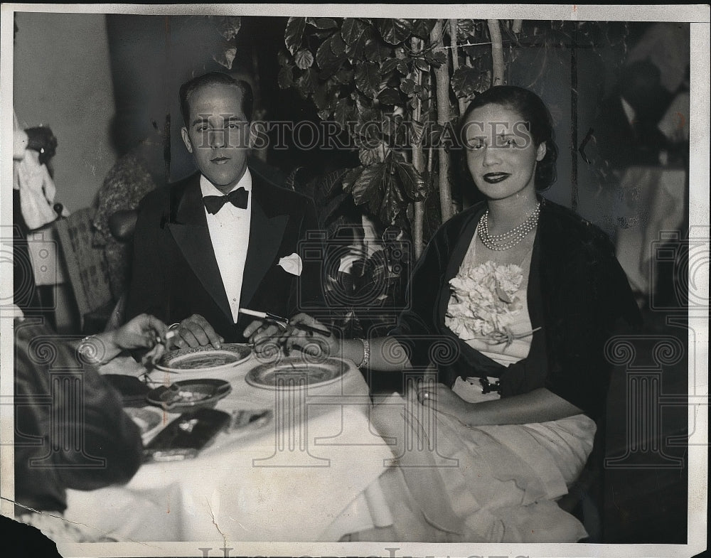 1934 Mr &amp; Mrs Ludlow Stevens On Honeymoon In Florida After Marriage - Historic Images