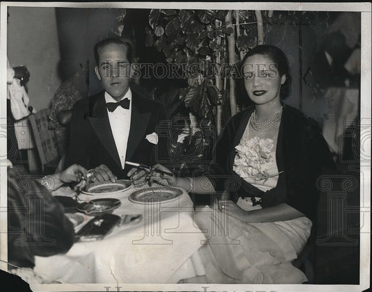 1934 Mr & Mrs Ludlow Stevens On Honeymoon In Florida After Marriage - Historic Images