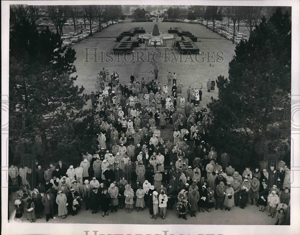 1956 Easter Sunrise Service Sunset memorial Park  - Historic Images