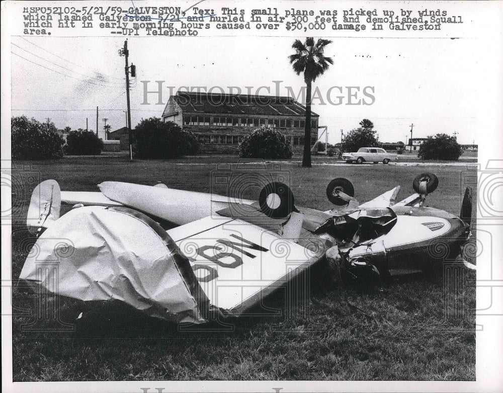 1959 Press Photo Small Plane Picked Up By Winds in Galveston - nea61350 - Historic Images