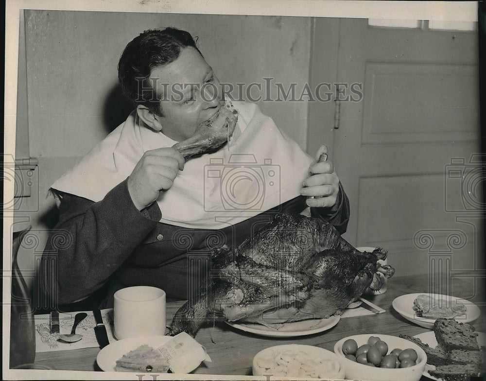 1940 Recruit Donald Jones Eats Thanksgiving Dinner  - Historic Images