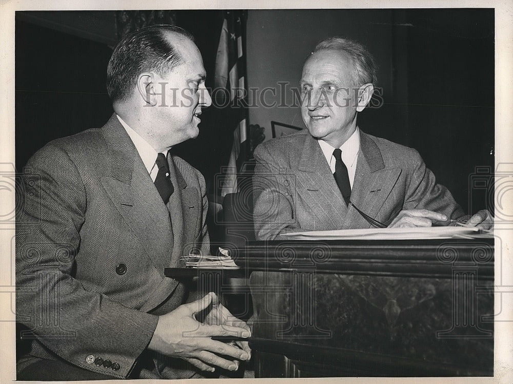 1944 Lawyer Samuel D. Jackson, Gov. Henry F. Schricker  - Historic Images