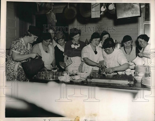 1936 Press Photo Flood Victims in Easton Pennsylvania - nea61492-Historic Images
