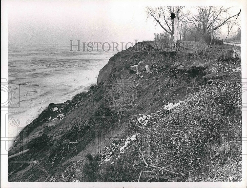 1969 Lake Erie Eresion  - Historic Images