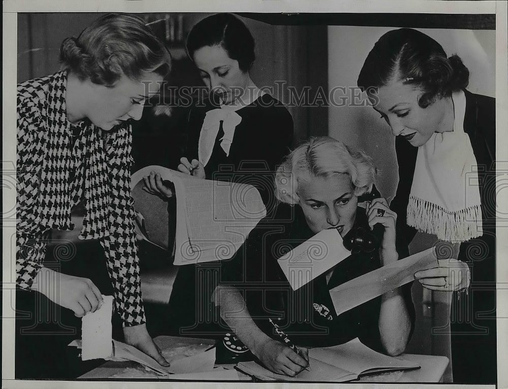 1934 Cynthia Smith, Lola Pertson, Mrs. W.I. Hollingsworth Jr. - Historic Images