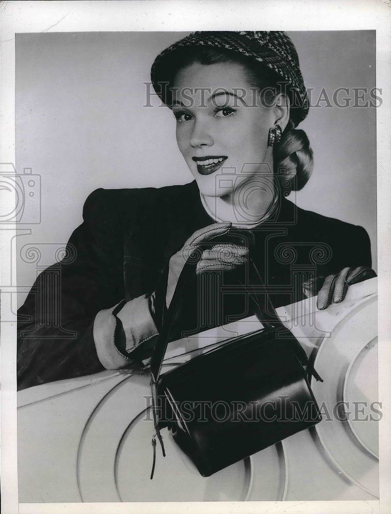 1947 Press Photo Quality Calfskin satchel-type bag by Josef. - Historic Images