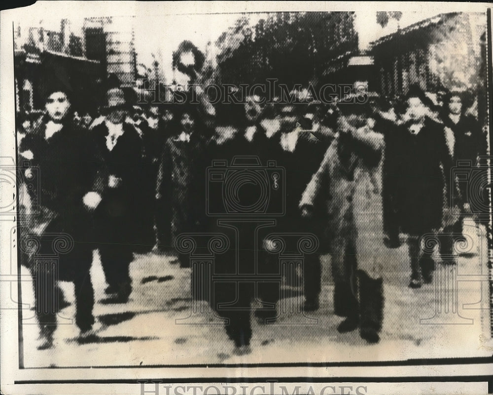 1931 Bartlane Process Showing Street Demonstration in Madrid - Historic Images