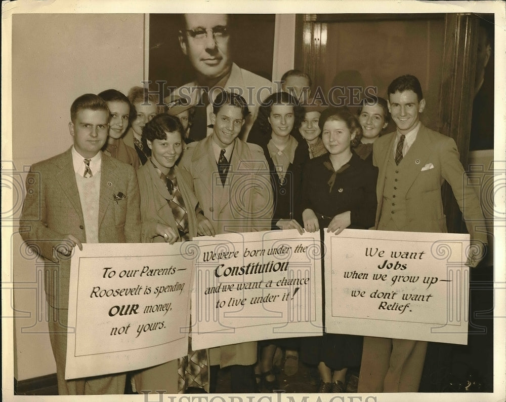 1936 Press Photo Group of young Chicagoans &quot;The Voters of Tomorrow League&quot;-Historic Images