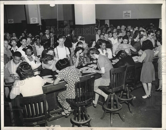 1945 U.S. Employment Service New York City  - Historic Images