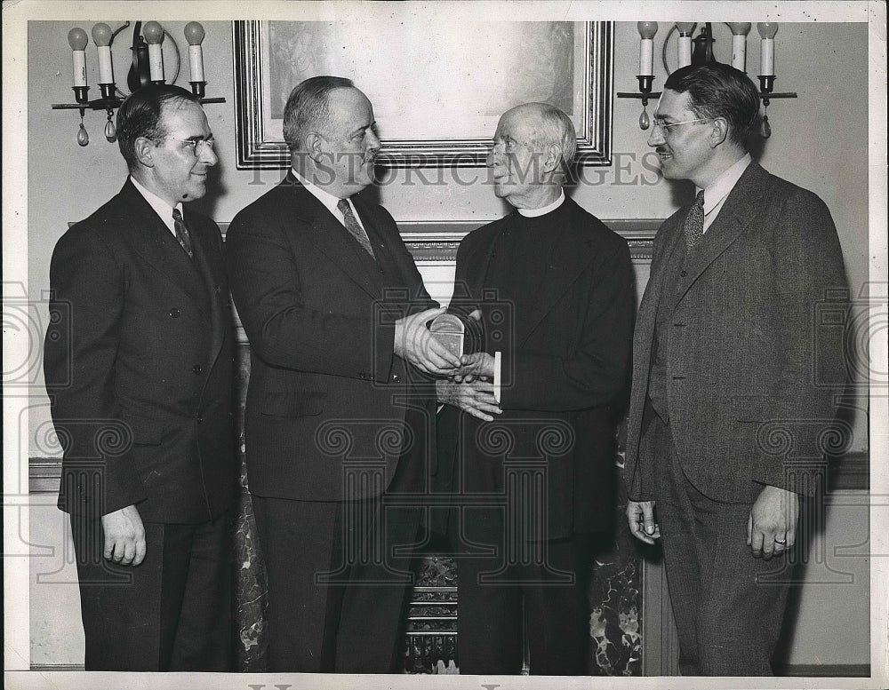 1935 Press Photo Robert Hill, Raymond Knoepple Dr. John Floyd Steen, B. Heyde - Historic Images