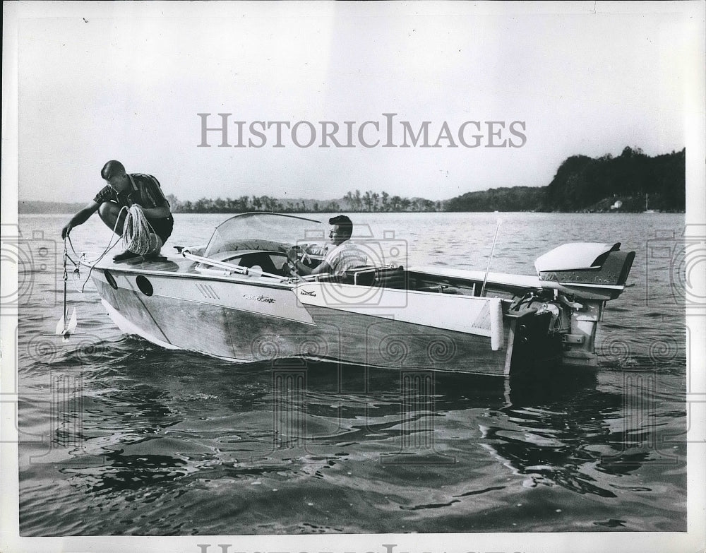 1959 Press Photo Modern anchors have tremendous holding power for their size - Historic Images