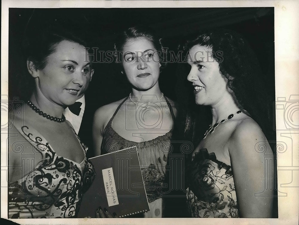 1948 Press Photo Madame Jacques Duverset, Madame Jean Yurande, Madame Colbert - Historic Images