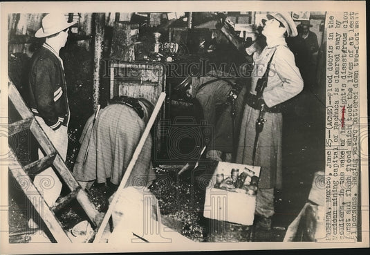 1949 Mexican Soldiers Clear Flood Debris In Rachuca  - Historic Images