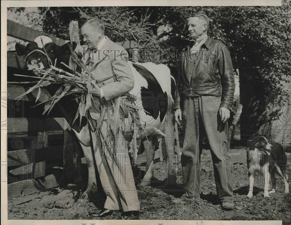 1940 Charles McNary, Republican VP Nominee Visits Kansas Farm - Historic Images