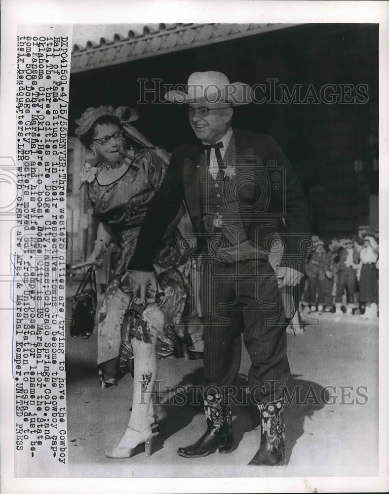 1955 Press Photo Western Cities Cowboy Hall of Fame Mrs. and Marshal Kemper - Historic Images