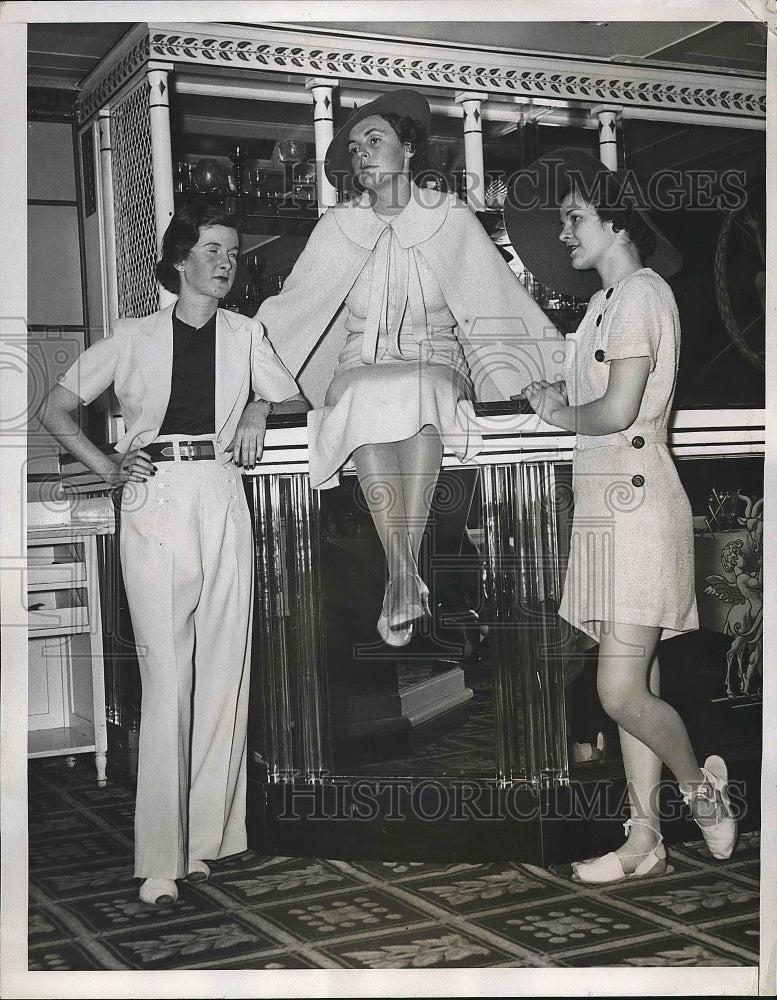 1935 Press Photo Suzanne Danbridge Rumbough, Mrs. Russel H. Dorr, Jeanne Renaud - Historic Images