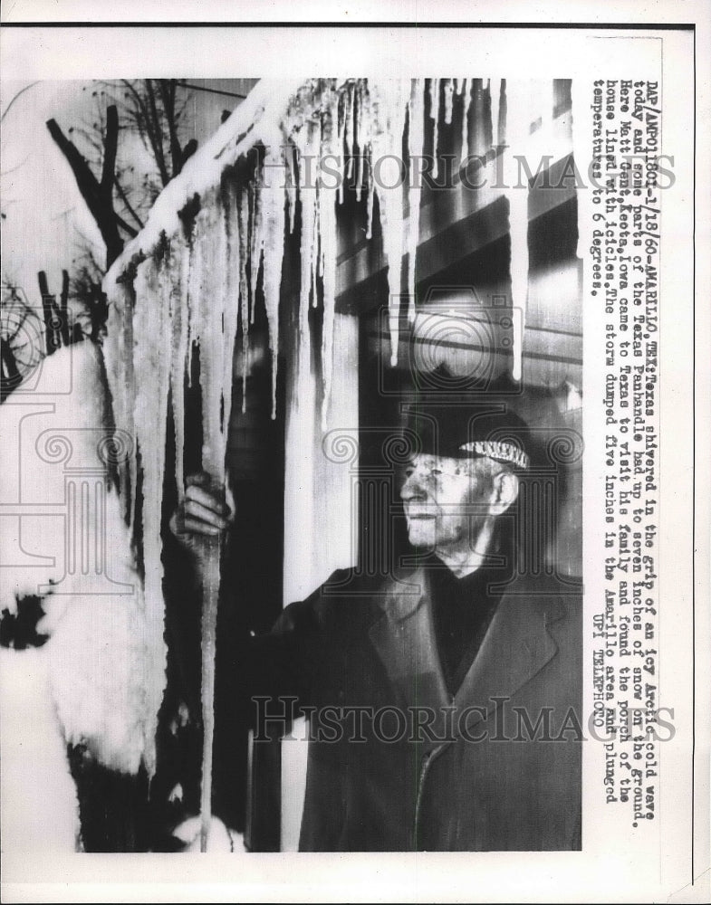 1960 Matt Gent Finds Porch In Texas Covered In Icicles & Snow - Historic Images