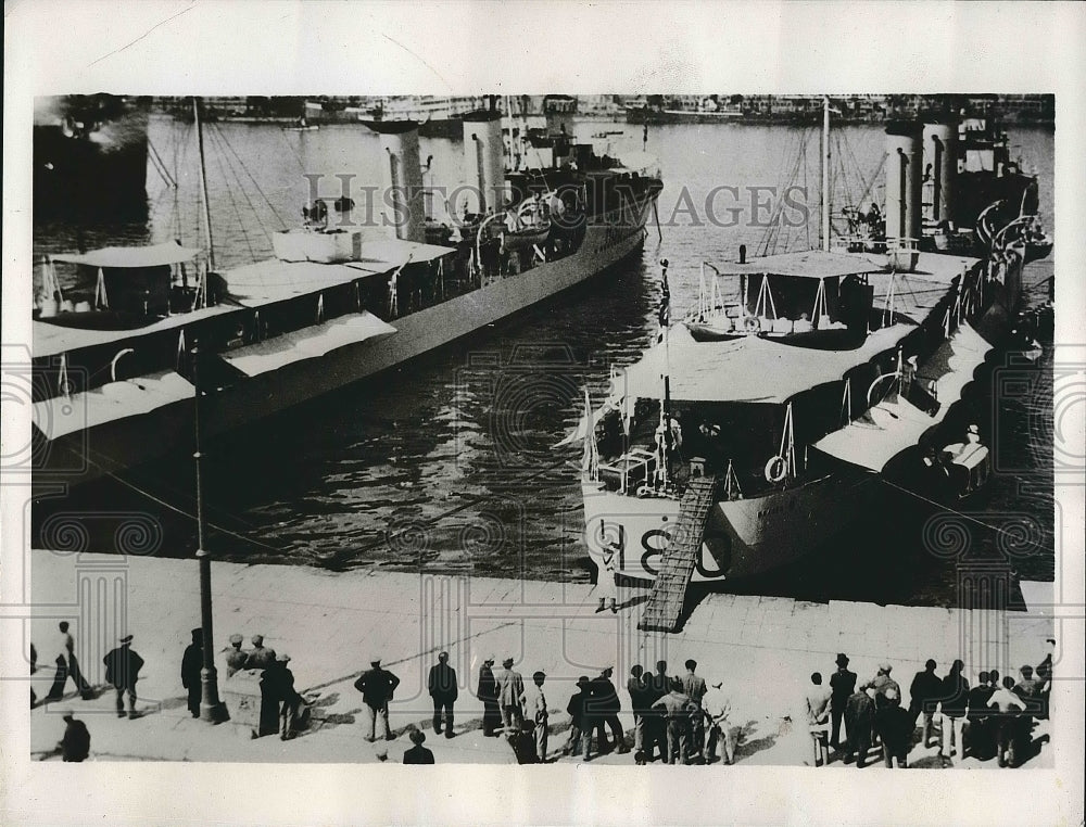 1935 Press Photo H.M.S. Brazen, H.M.S. Beazil, at Piraeus, Port of Athens - Historic Images