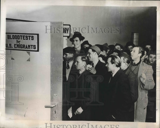 1948 Refugees lined up for medical exam  - Historic Images