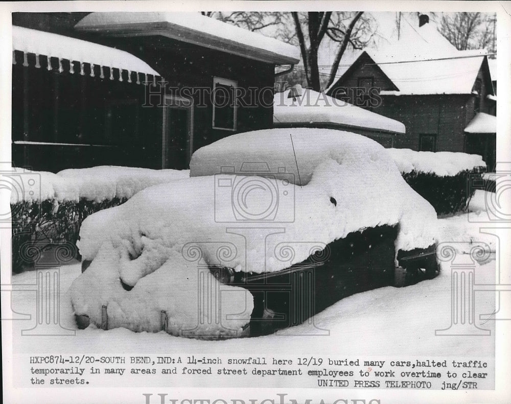 1955 Press Photo Car covered in snow after large snowfall - nea63273 - Historic Images