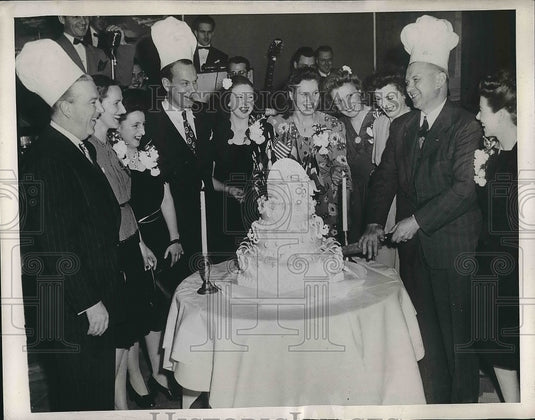 1946 Women form 8 Foreign Countries Join Servicemen Husbands in US - Historic Images
