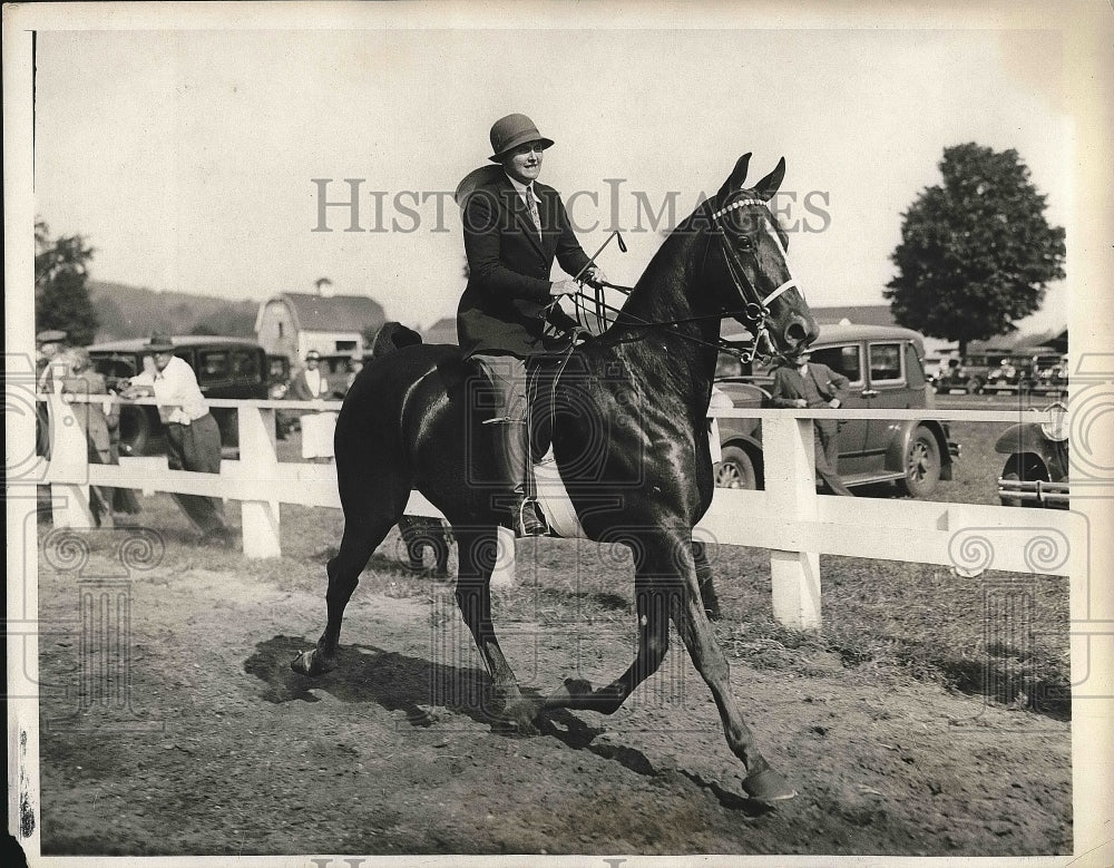 1931 Press Photo Miss N.J. Barnard after finishing horse race - nea63363 - Historic Images