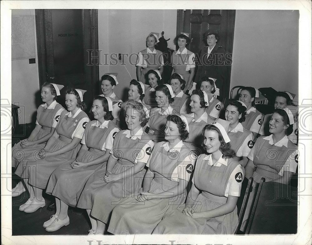 1941 Press Photo First class of Nurse&#39;s aides trained under OCD Program - Historic Images