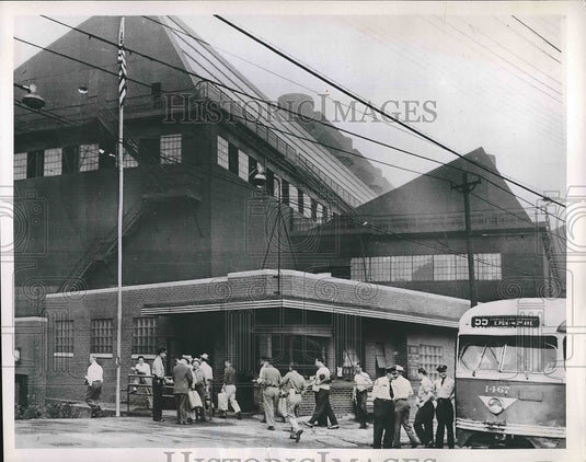 1952 Steelworkers Return To Work At Jones & Laughlin Strip Mill - Historic Images