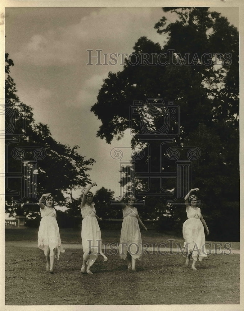 1930 Marion Kyrias, Anna Lekas, Mary Chokos and Daisy Kalamaris - Historic Images