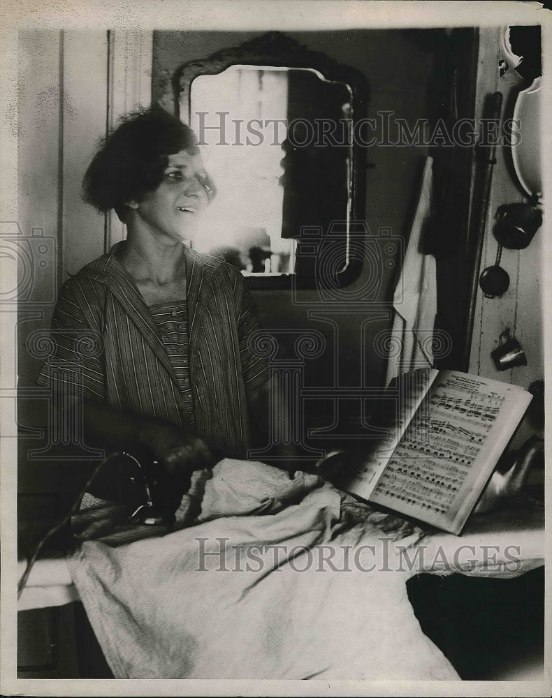 1927 Mrs. Mary Grewier  - Historic Images