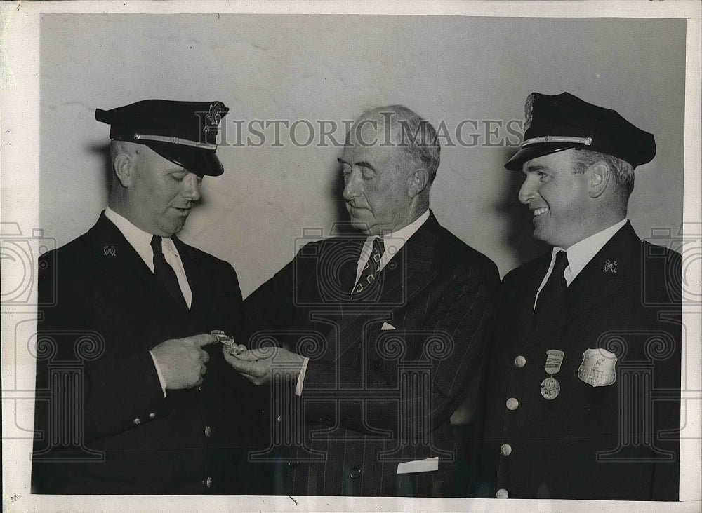 1939 Press Photo E. Reynolds, Colonel Edmund Starling, R. P. Halmion - nea64132 - Historic Images
